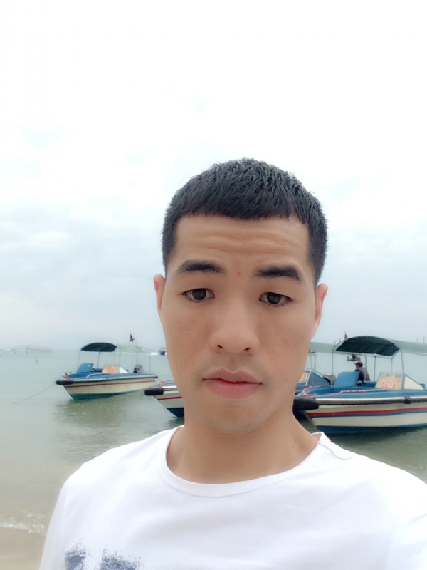 冷风的第一张照片--云浮相亲服务中心