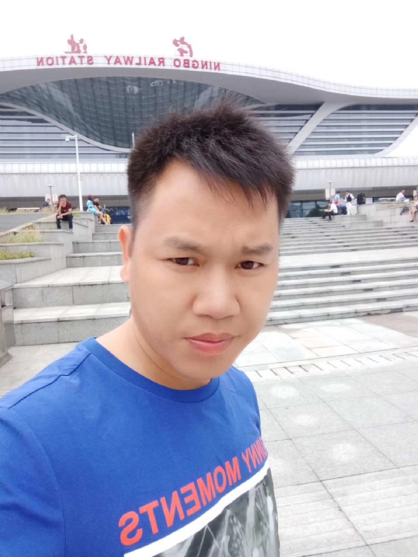笑对人生的第一张照片--云浮相亲服务中心
