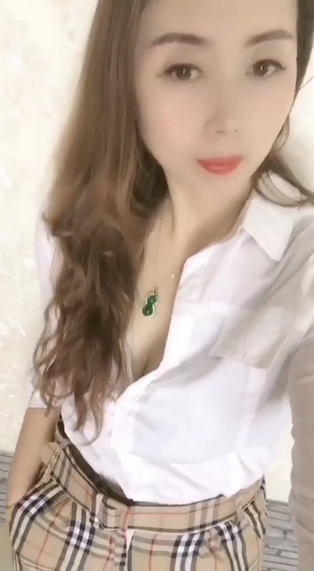雨蝶的第一张照片--云浮相亲服务中心