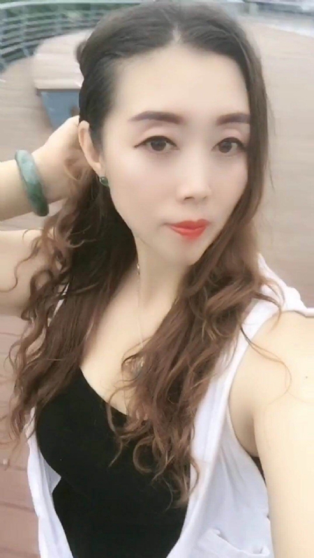 雨蝶的第三张照片--云浮相亲服务中心