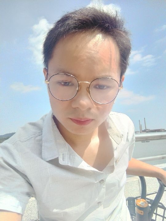 楠呐的第三张照片--云浮相亲服务中心
