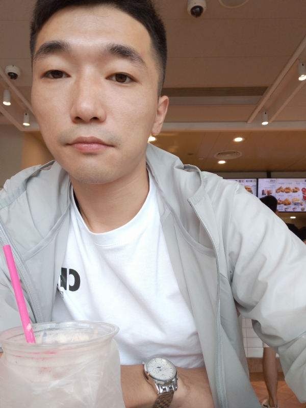 须臾数年的第四张照片--云浮相亲服务中心