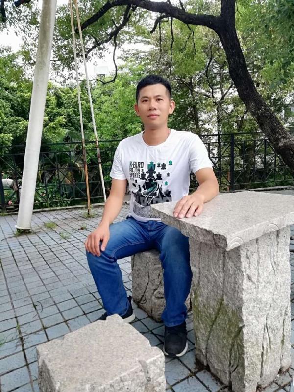 冷夜的第一张照片--云浮相亲服务中心