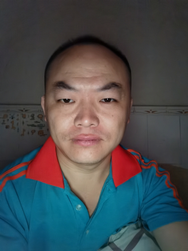 与子携老的第三张照片--云浮相亲服务中心